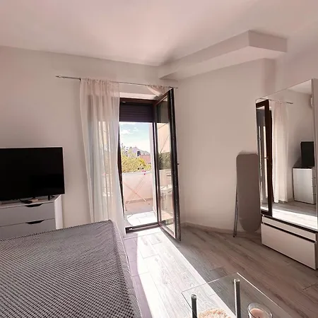 In Apartmán *